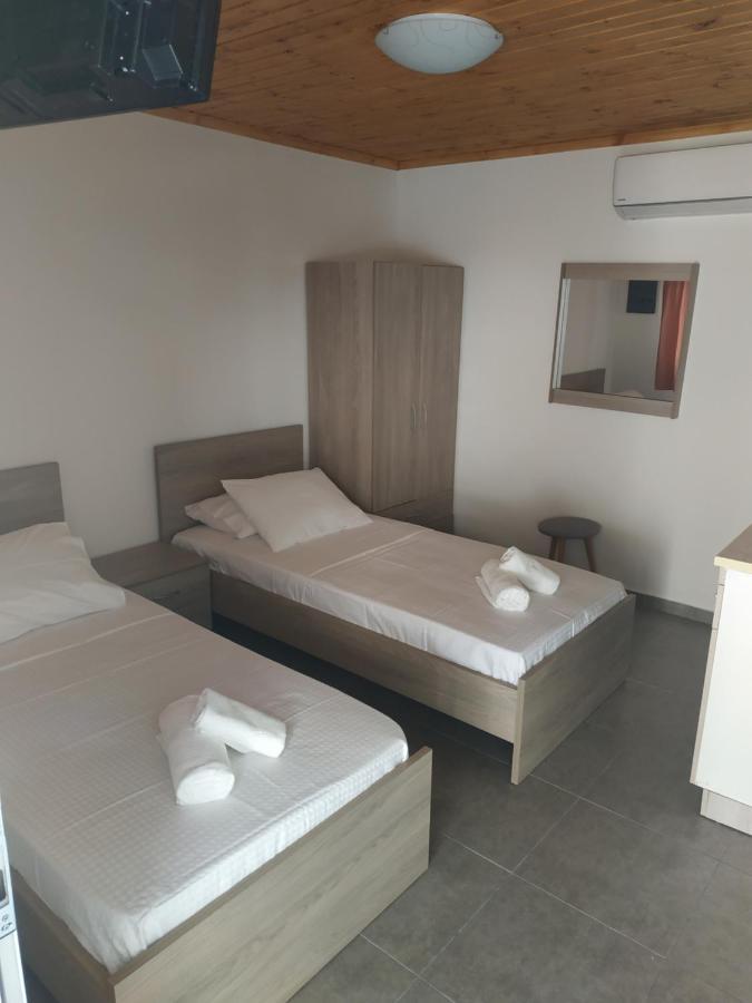 Agelikis' Apartments Nea Kallikrateia Esterno foto