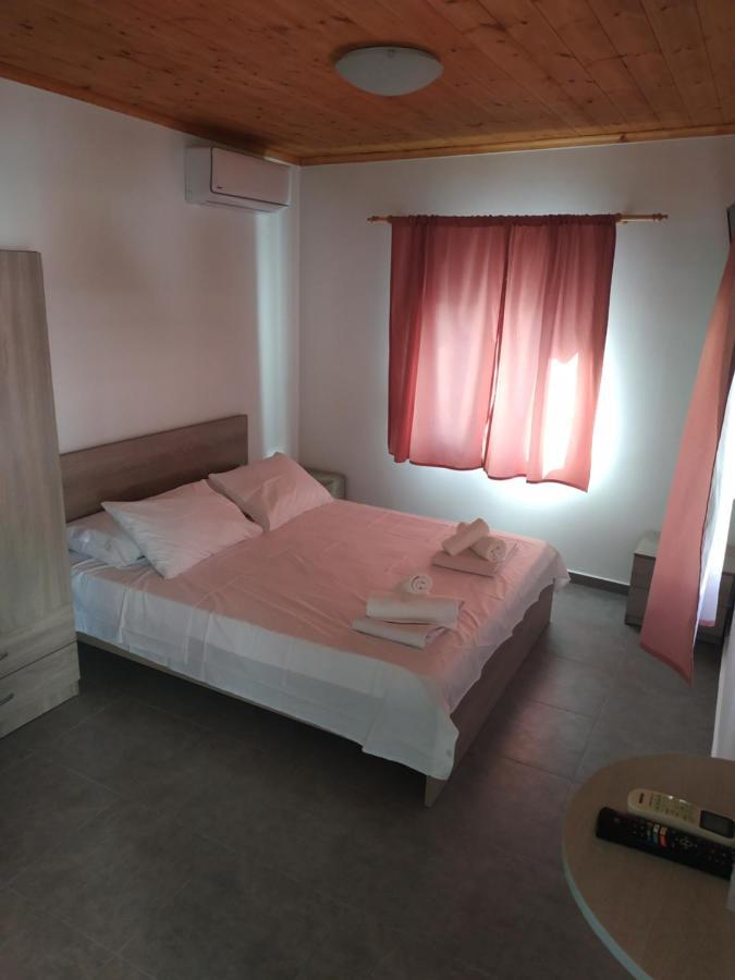 Agelikis' Apartments Nea Kallikrateia Esterno foto